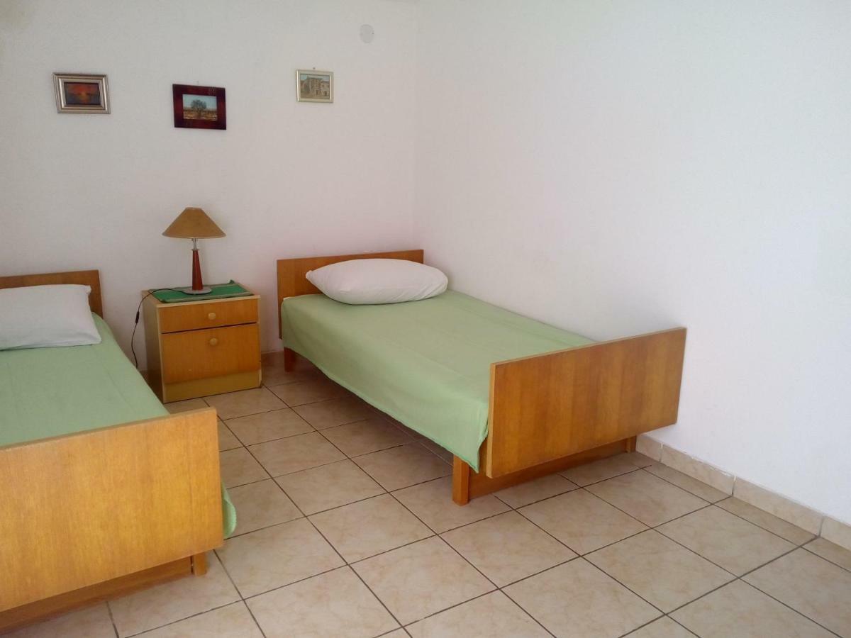 Apartments Luce-With Parking Nin Εξωτερικό φωτογραφία